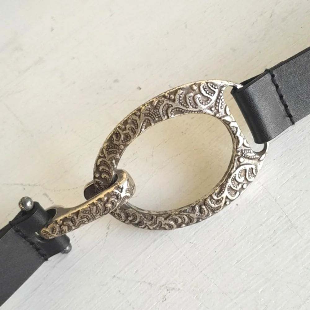 Lake Shore Drive Adjustable Leather Belt With Silver Buckle Size XL